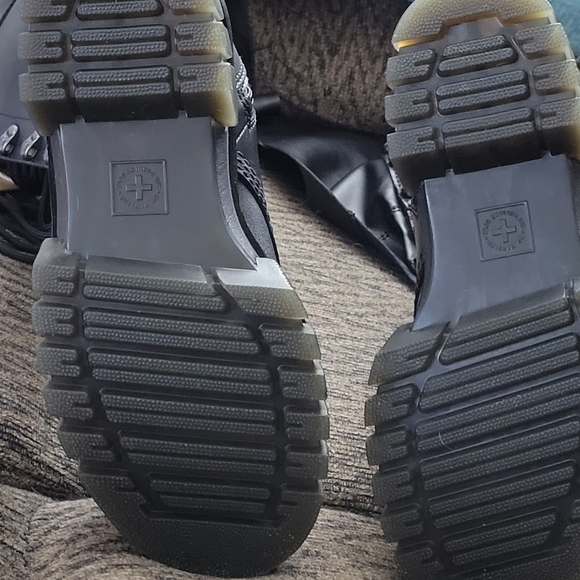 Dr.martens Audrick 22i XTRM boots - Picture 4 of 9